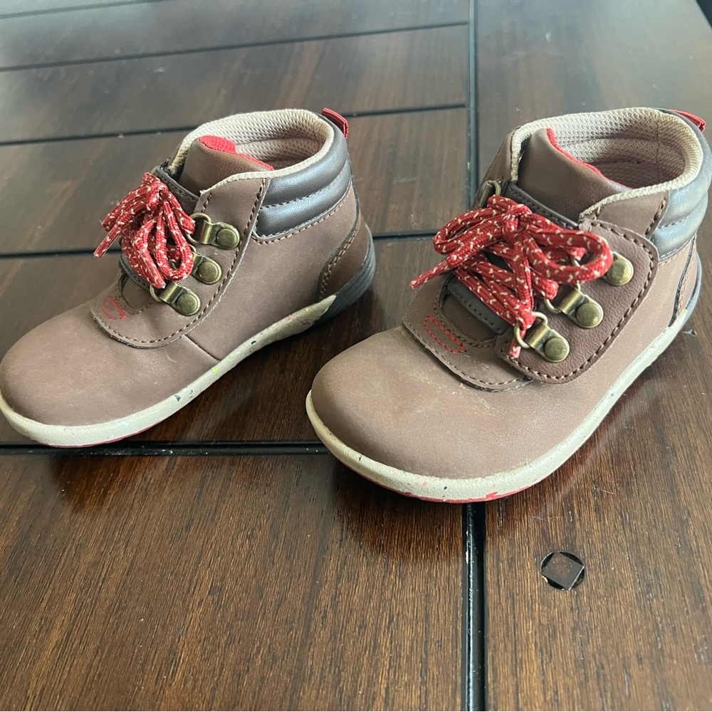 Merrell Brown Toddler Ankle Boots with Velcro closure